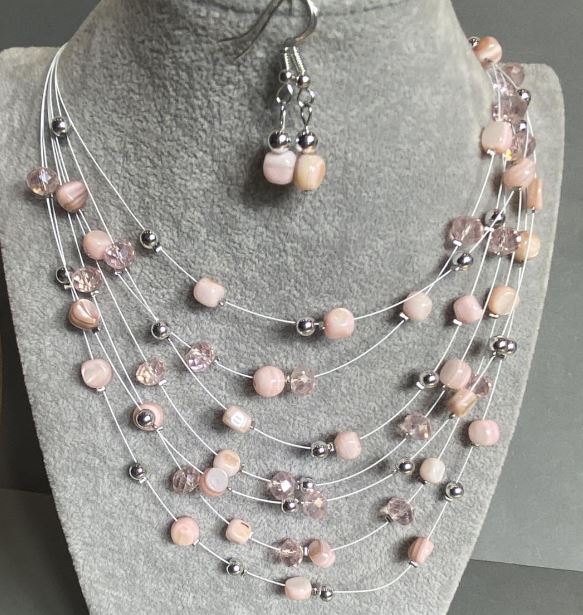 Комплект обеци и огърлица «На струните на душата» перлени мъниста, диаметър 7 мм, 7,5×5,5 мм, дължина 45-50 см