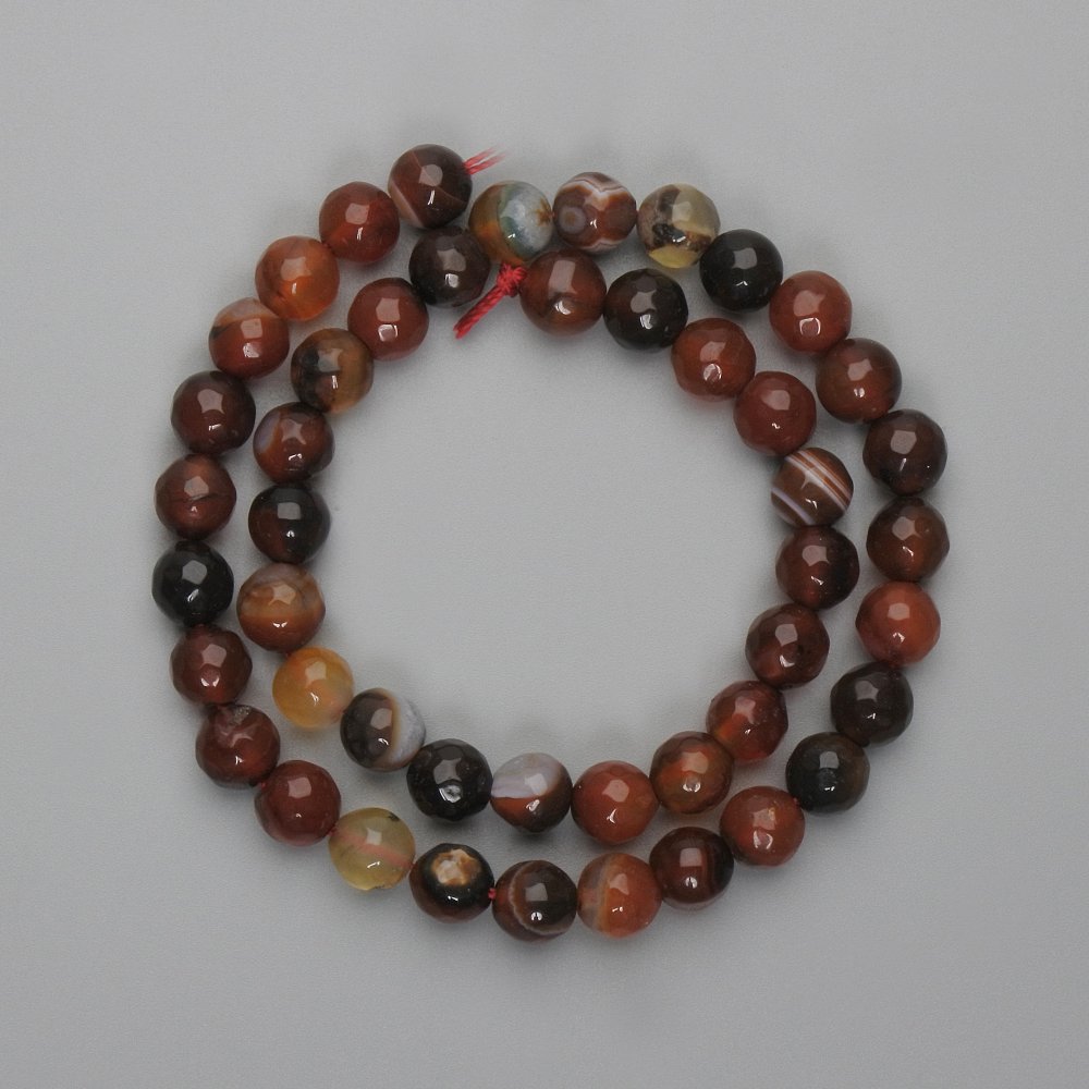 Ахатовите фасетирани мъниста, диаметър 8 мм, дължина 35 см, на конец