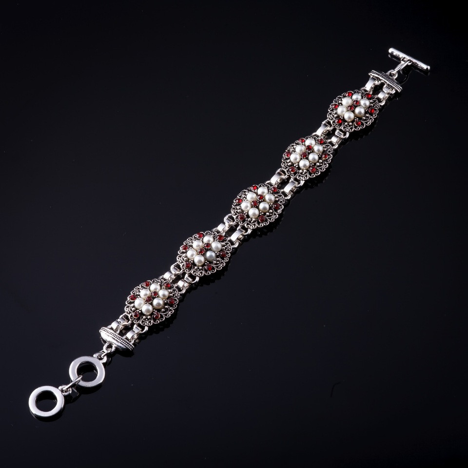 Браслет Лиза от червено стъкло 22 см