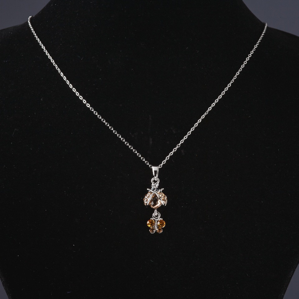 Висулка на синджир във формата на Божията калинка, дължина 55 см, дължина на медальона 3,5 см