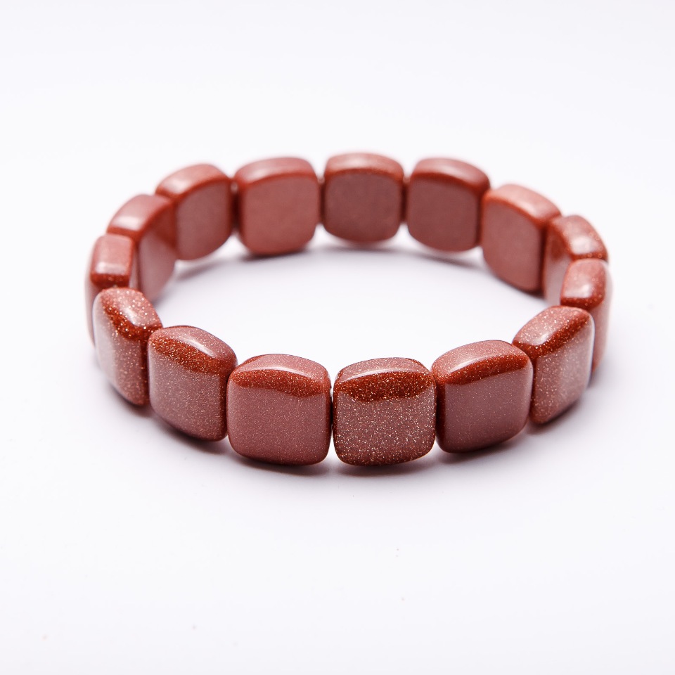 Браслет від авантюрину (синтетичний) „золотий пісок“ на ластик, мънисти 12×12 мм, обиколка 18 см