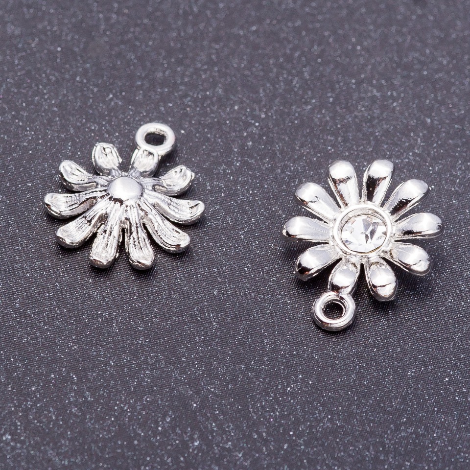 Висулка «Ромашка» светло сребро, диаметър 13 мм, дължина 16 мм, отвори за монтаж 9 бр