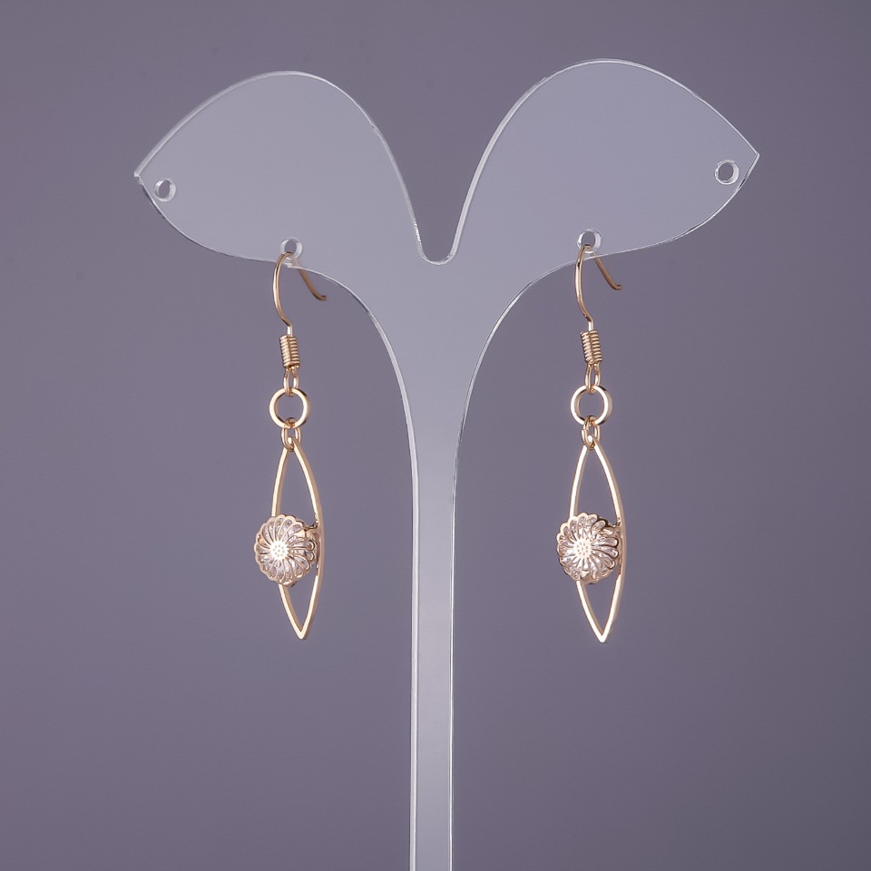 Обички „Итаоляо“ с кристали, диаметър 9 мм, дължина 47 мм, цвят злато