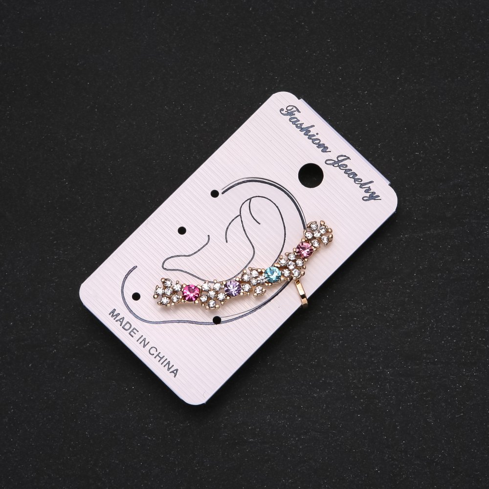 Каф за ухото з златисто с бели цветчета и разноцветни кристали