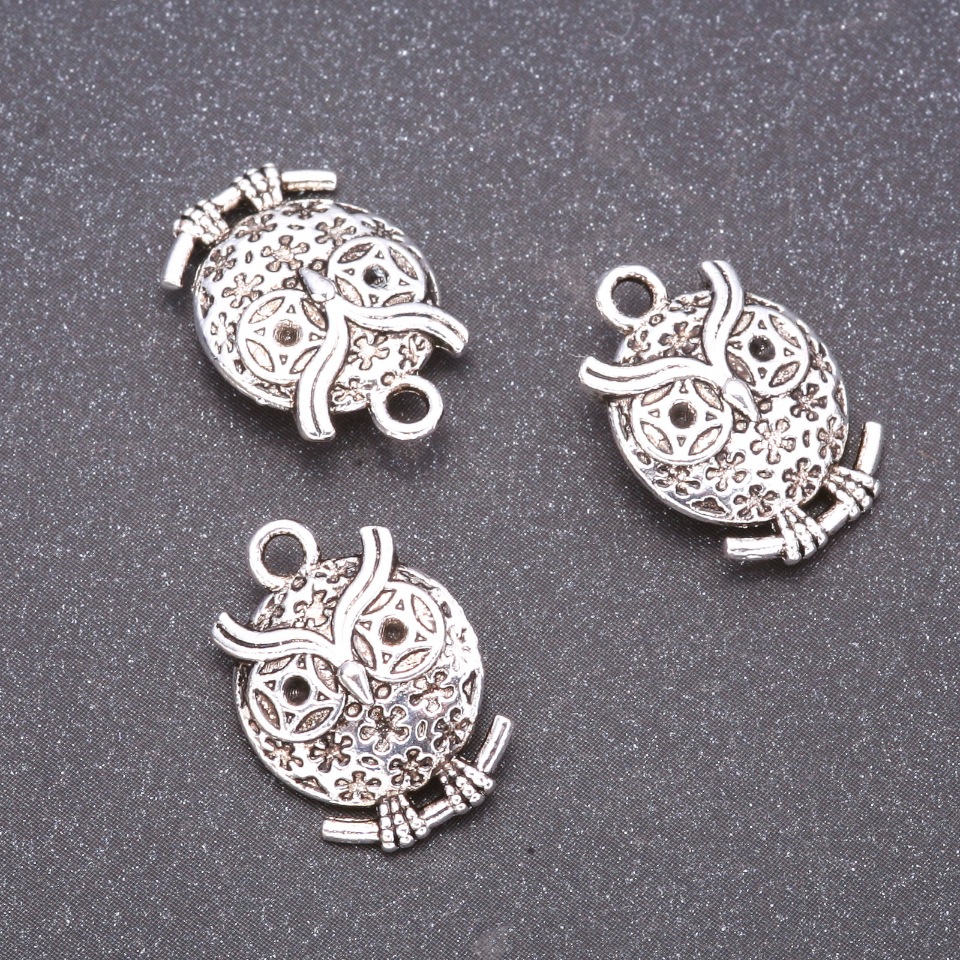 Фурнитура висулка сова, диаметър 18×13 мм, диаметър ±1 мм, 7 мм фас., 20 г, +- 9 бр