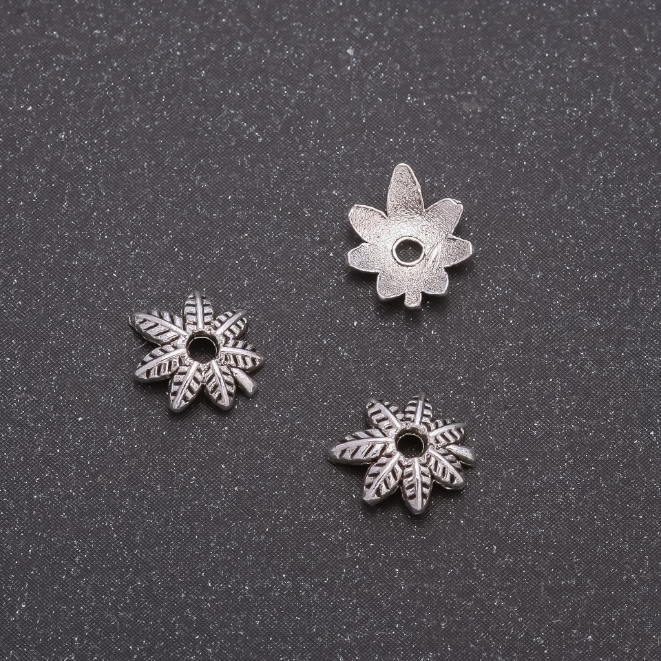 Фурнитура: крайник, диаметър 9×8 мм, диаметър in-1, 6 мм фас. 20 г ± 120 бр.