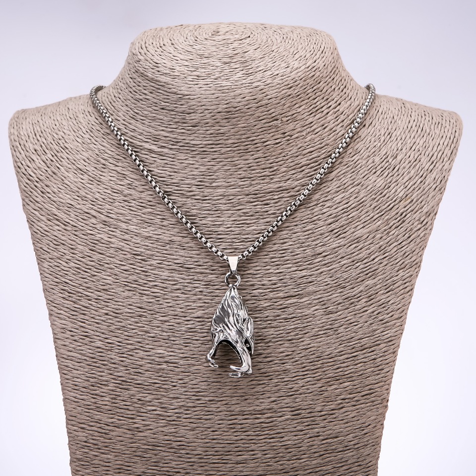 Кулон в стил „панк-гот“ Вълк 45×20 мм на синджир, дължина 65 см