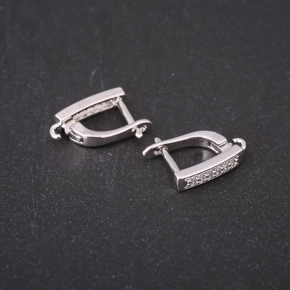 Швензи за обеци с кристали 14–17×3 мм, сребрист метал, цена за чифт