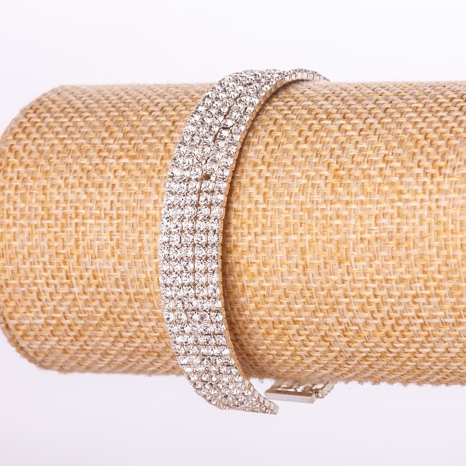 Гривна със стрази, закопчалка, пет реда, бели кристали, бял метал