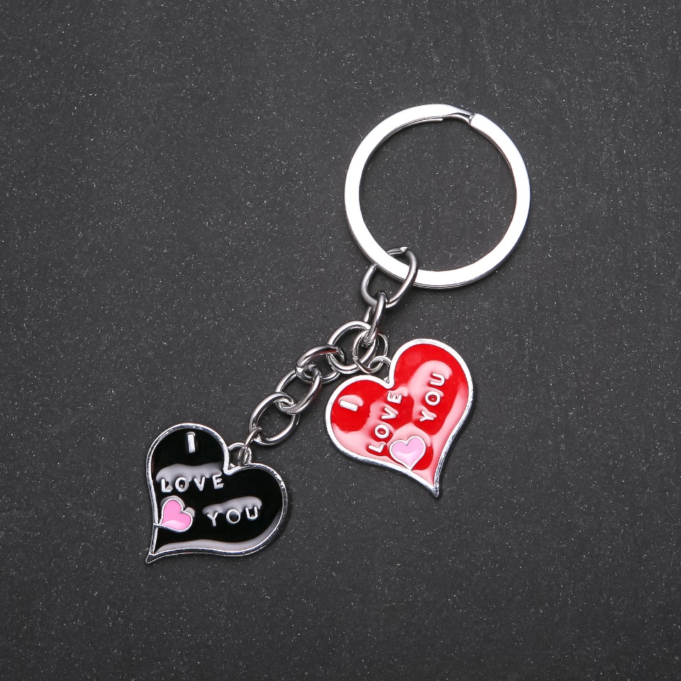 Ключодържател със сърца в метален цвят „сребърен“