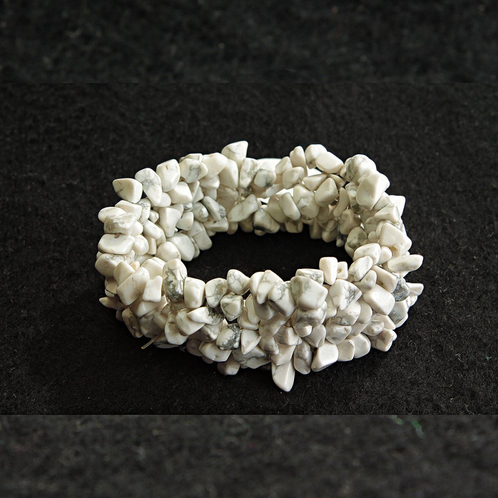 Браслет от каолонг на еластична лента, широк 30 мм, дължина около 18 см