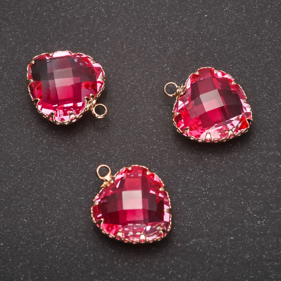 Підвіска "Серце" Рожевий колір, золотиста оправа 16х20мм