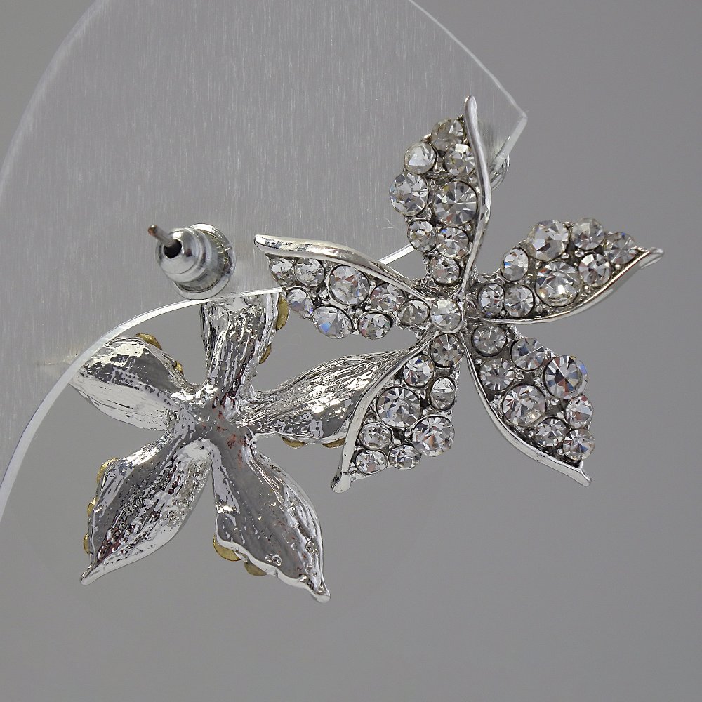 Овеци-пусети „Цвете“, бели кристали, метал под сребро, 2,5 см