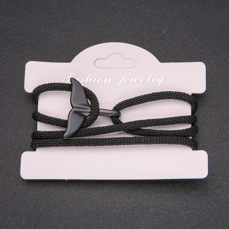 Мъжка гривна с китово опашче на шнур