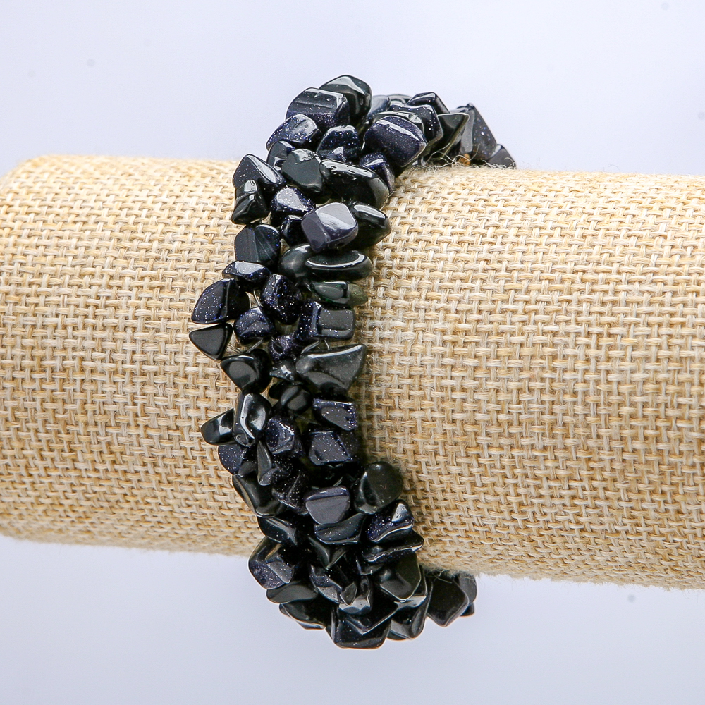 Широка гривна от авантюрин «Син пясък на Нощта на Каира», частички около 7 мм, обхват 18 см, ширина 2 см+