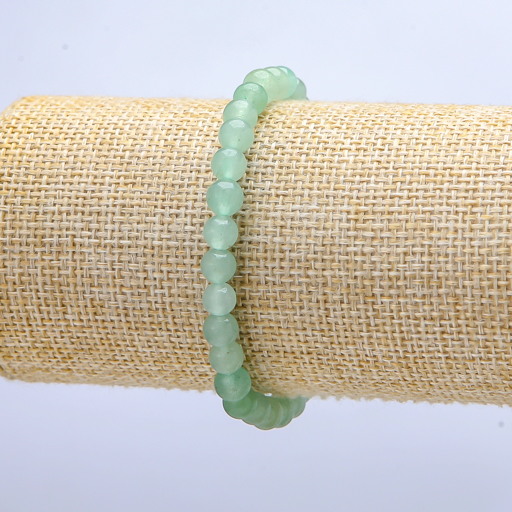 Браслет на ластик от нефрит, гладко топче, диаметър 6 мм, дължина 18 см
