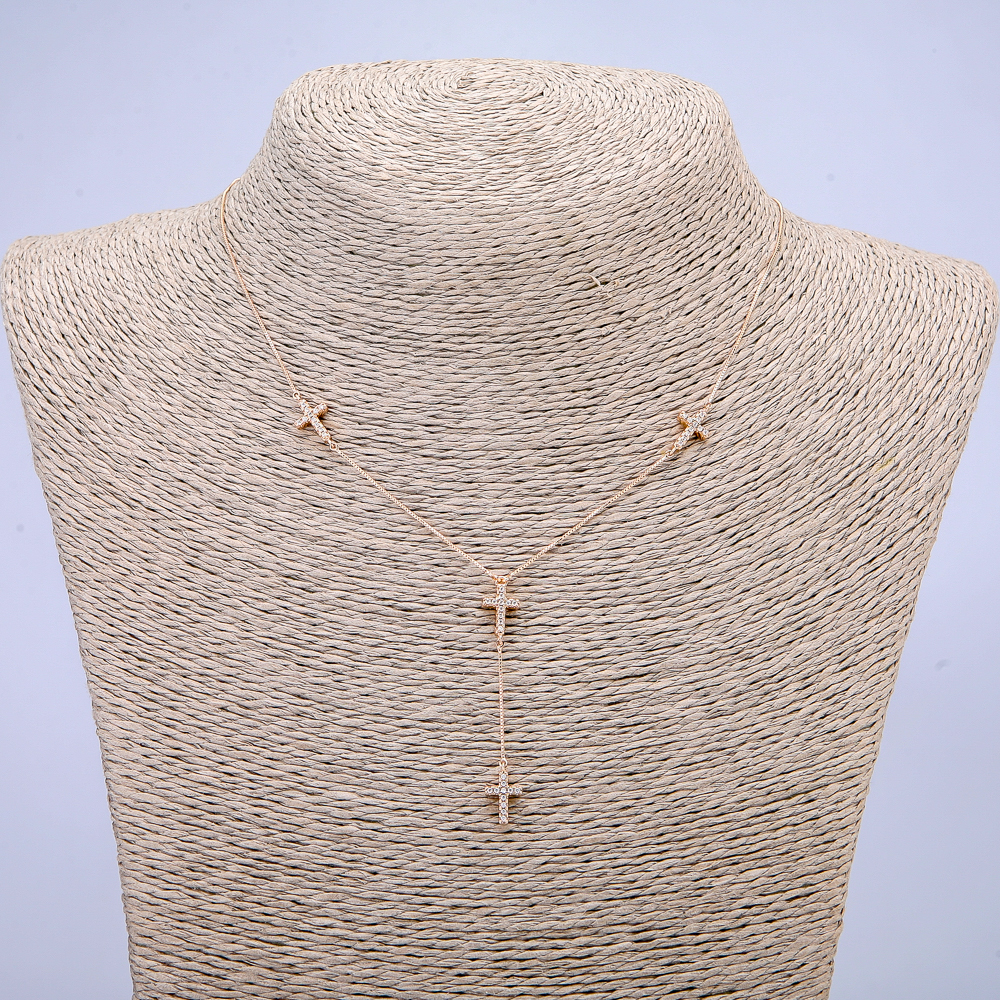 Верижка Xuping позлатена 18К с висулки от бели кристали, дебелина 0,6 мм, дължина 48–53 см