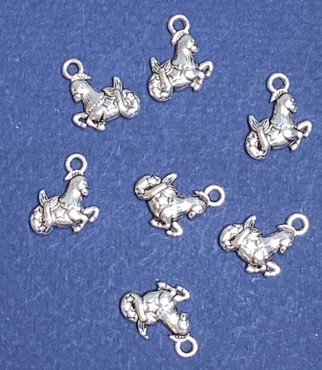 Фурнитура висулка «Козирог» 16×11 мм метален цвят «сребро» фас. 20 г. + 22 бр