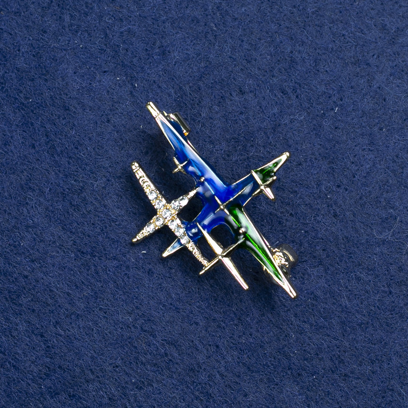 Брошка «Звезда» златист метал, емал и стрази 38×30 мм +