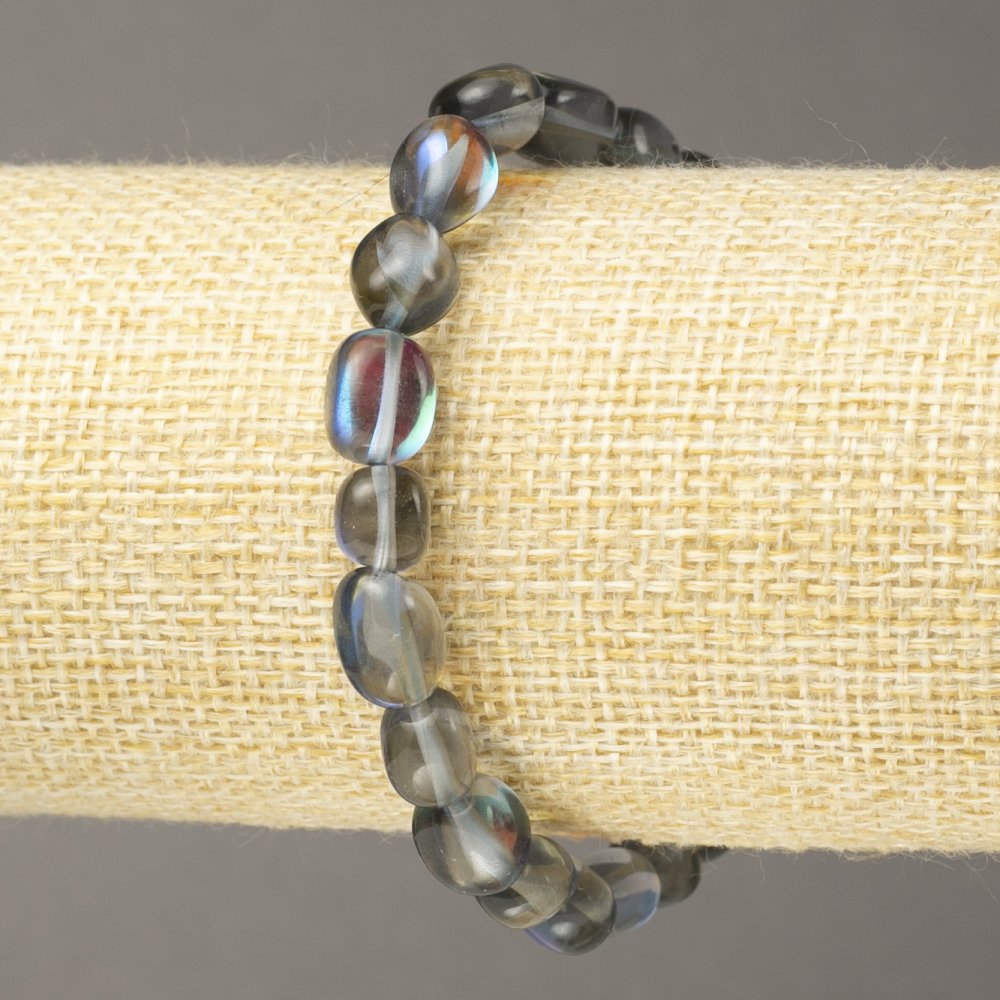 Гривна на ластик от опалово стъкло, светлосиня, фасетирана 10×8 мм+