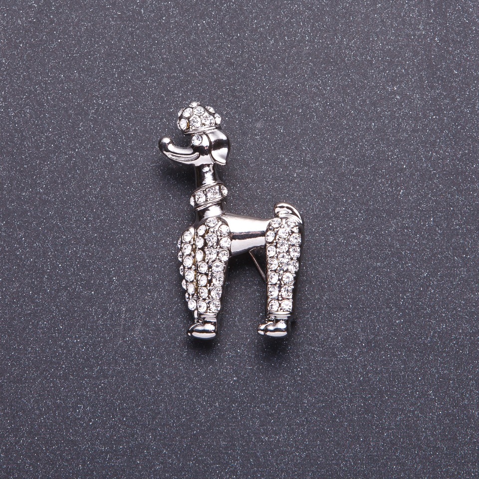 Брошка „Кралски пудел“ със сребрист метален цвят 4х2,5 см