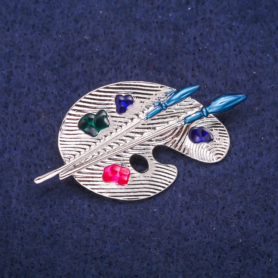 Брошка Палитра с емал, сребрист метал 26×50 мм