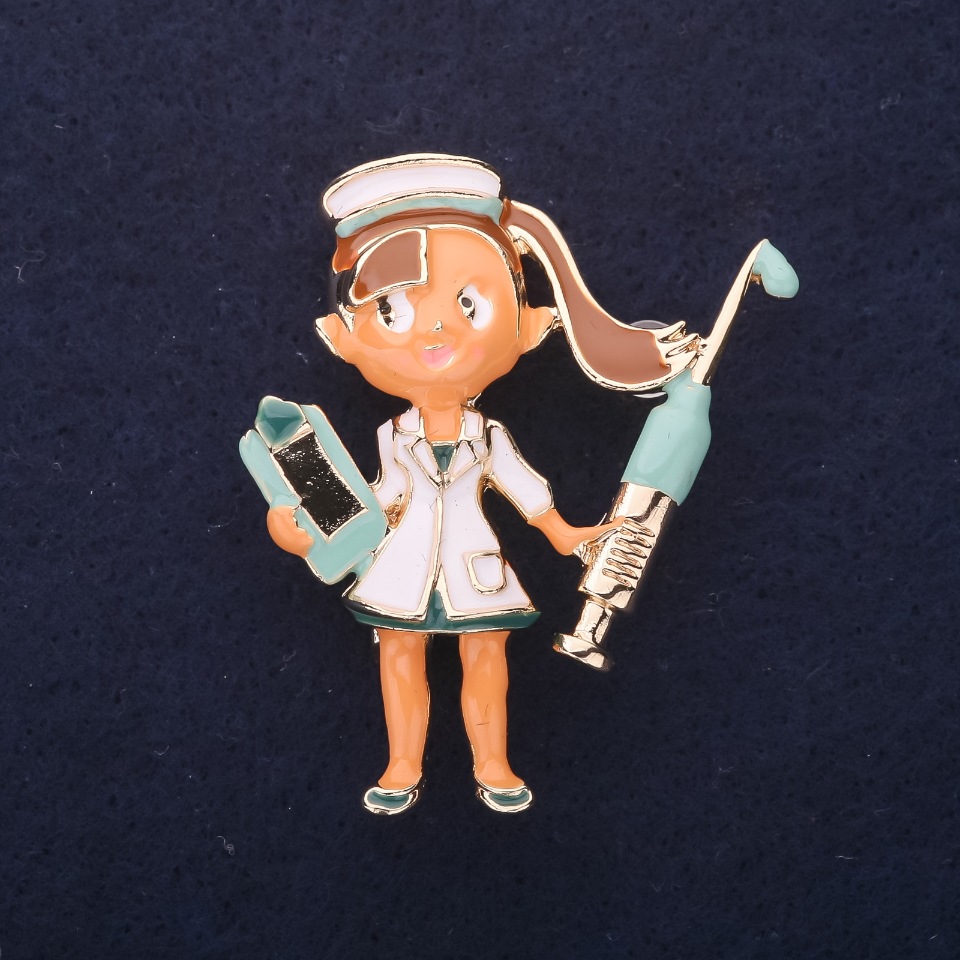 Брошка «Лекар» емал цвят бял и син 45х35 мм златист метал