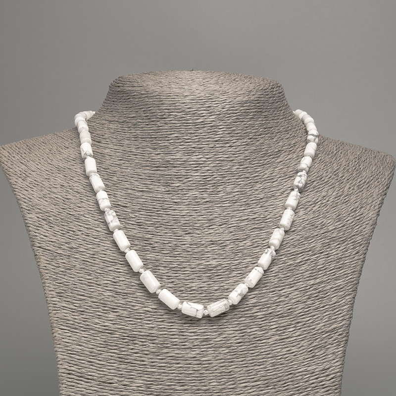 Колие от кахолонг, естествен камък, гладък цилиндър, диаметър 10×6 мм +-, дължина 49 см +