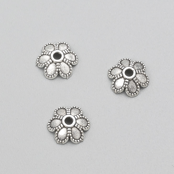 Крайник за бижута, цвят метал - сребро, диаметър 9×3(±)мм, опаковка -20 г, 62(±)бр.