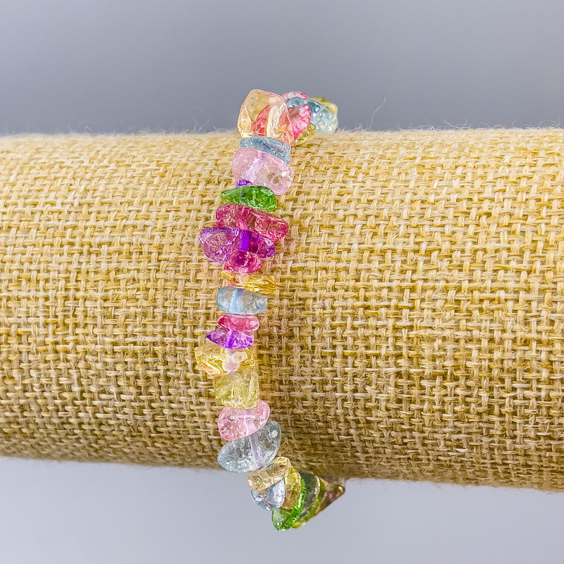 Браслет Асортимент от късчета натурални камъни, диаметър 8×4 мм, дължина 18 см (стрейч)