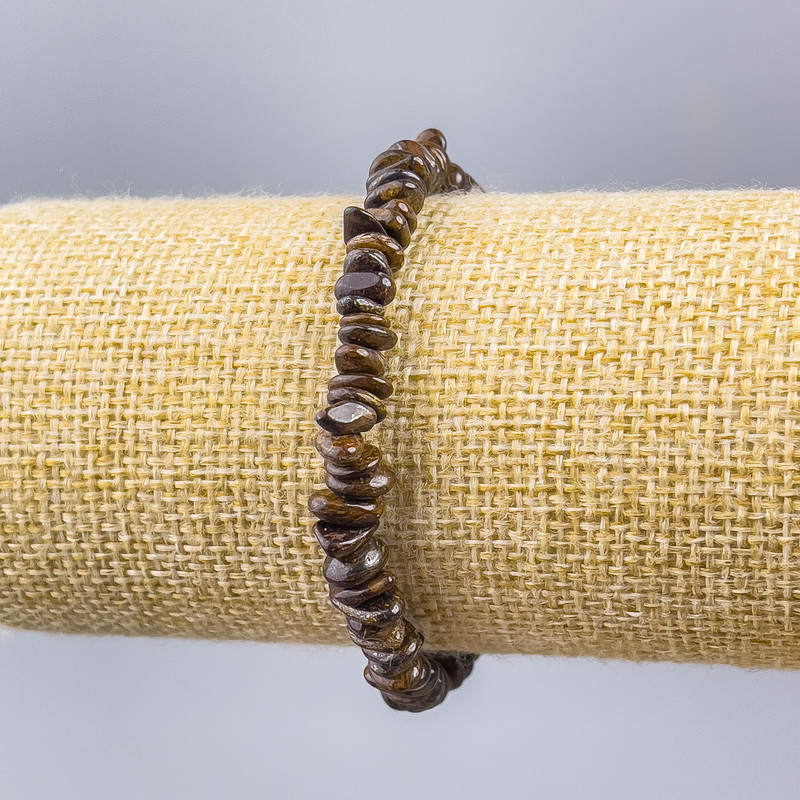 Браслет бронзит естествени камъни – частички, диаметър 7х2 мм, дължина 18 см (еластична основа)