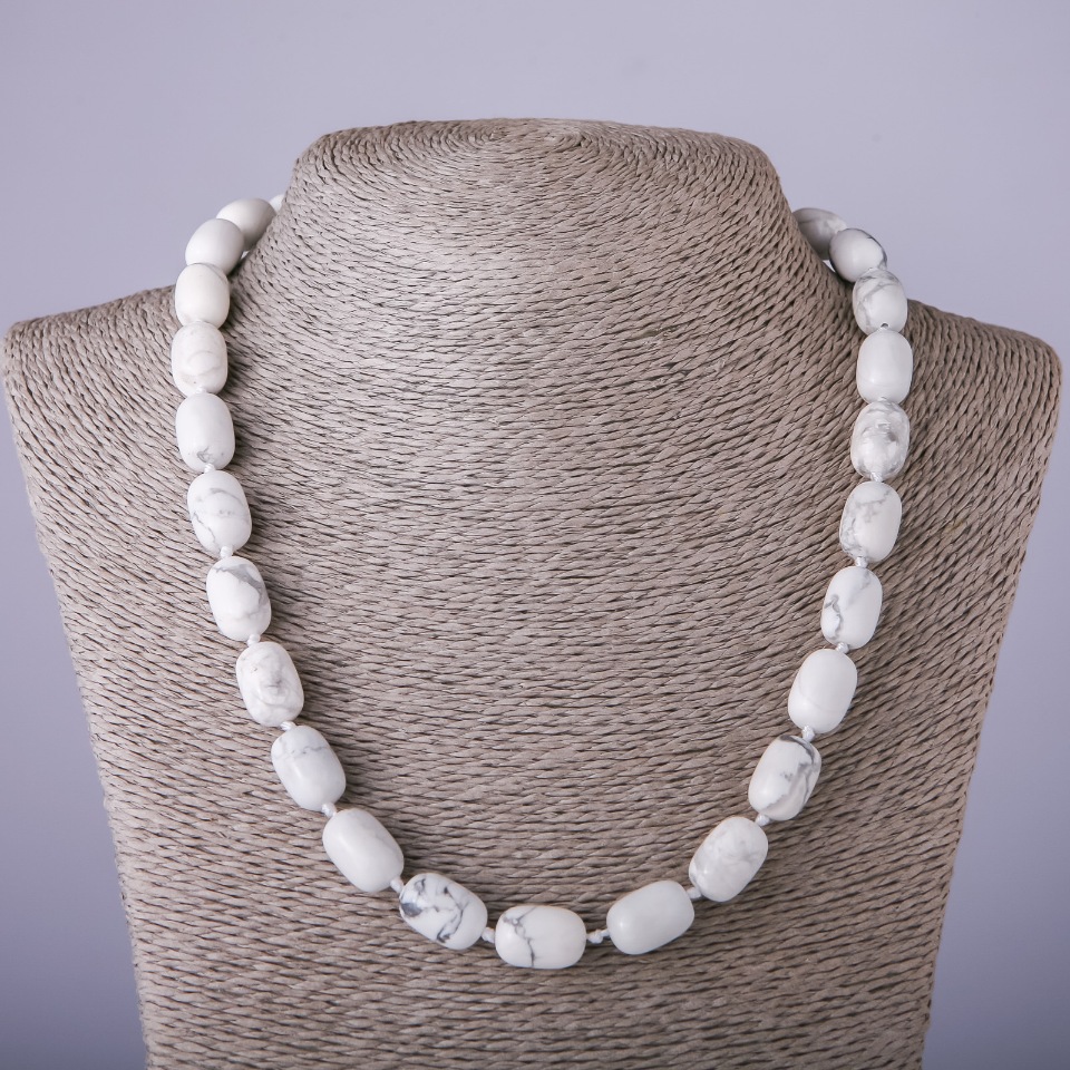 Колие от каолонг естествени камъни «бочонък», диаметър 10×14 мм, дължина 47 см