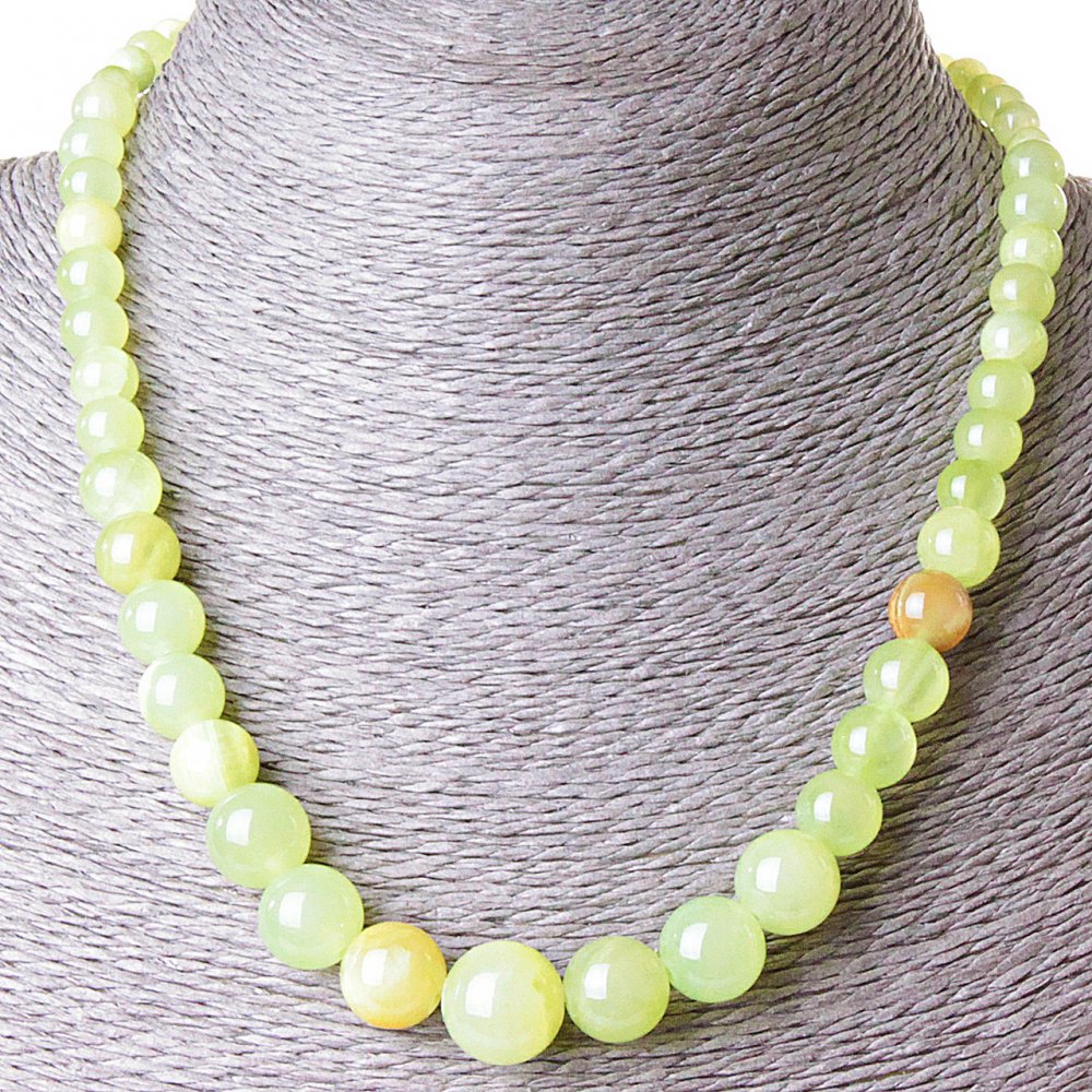 Намисто от оникс с топчета 6–14 мм, дължина 47 см без възел