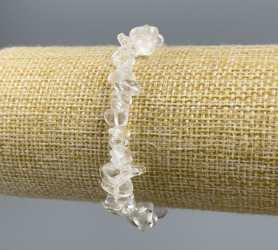 Браслет от планински кристал – късчета, диаметър 6–8 мм, дължина 18 см