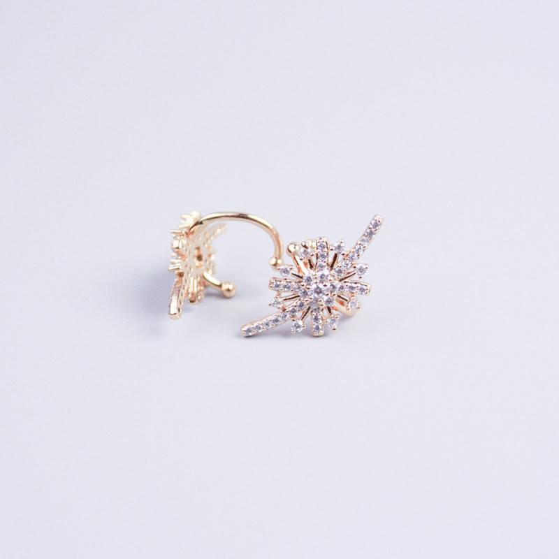 Обеци Xuping позлатени 18K със бели стрази във формата на звезда, диаметър 20×10 мм+