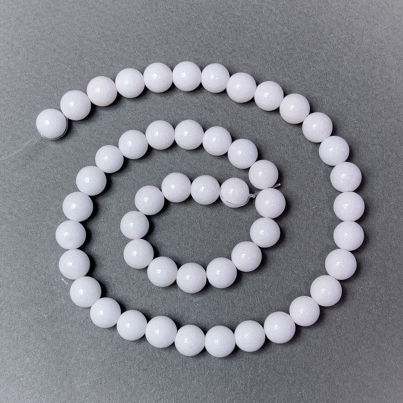 Белите агатови мъниста (пресовани), гладка топка, диаметър 8 мм ± на конец