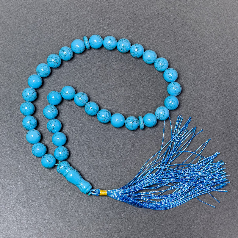 Молитвенни броеници от бирюза (прес.) гладко топче, диаметър около 12 мм, 33 мъниста, с вложки от бирюза