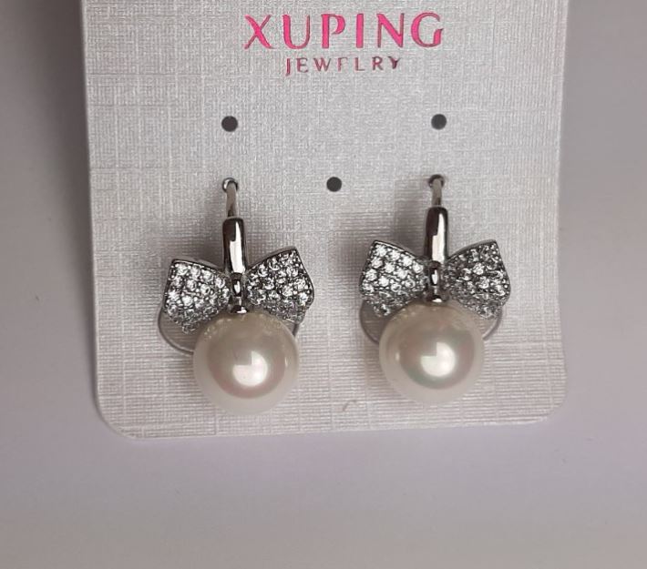 Сережки Xuping с бяла мъниста Майорка и бели кристали, диаметър 10 мм, дължина 19 мм, родийно покритие